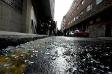 Herido grave un hombre tras hacer explotar una bombona de gas