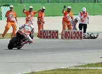 Accidente brutal en Moto2.