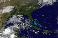 México en alerta ante la llegada del huracán Karl