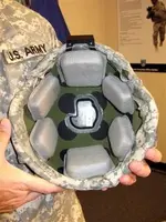 Casco inteligente que predice el daño cerebral del soldado