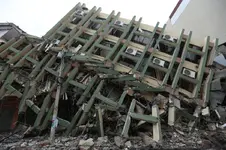 El mayor terremoto en tres décadas en Ecuador causa 235 muertos